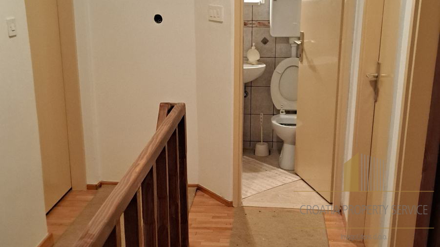 House, 135 m2, For Sale, Okrug - Okrug Gornji