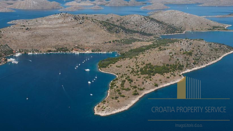 Terreno agricolo esclusivo di 300.000 m² sull'isola di Žut, Kornati!
