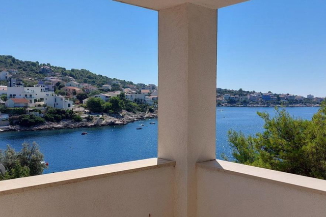  HOT PONUDA – PRVI RED DO MORA | ROGOZNICA