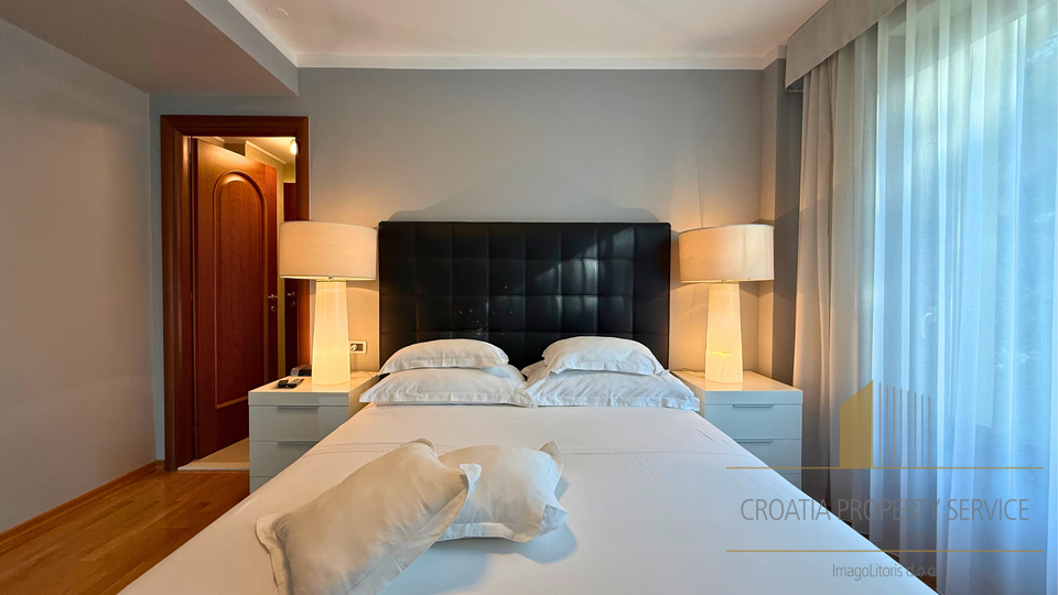 Ekskluzivna ponuda&excl; Stan u luksuznom resortu s 5 zvjezdica&comma; prvi red do mora&excl;