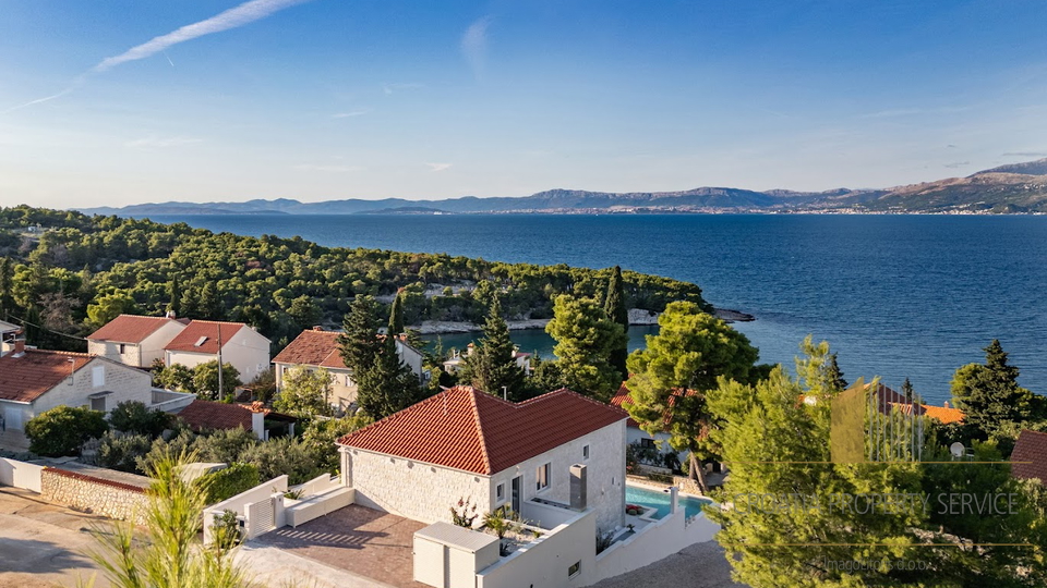 Luxury stone villa with sea view - Splitska, Brač!