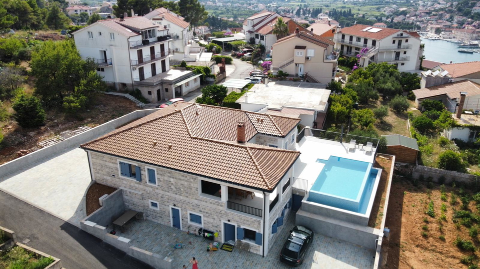Ekskluzivna vila s panoramskim razgledom - Jelsa&comma; Hvar&excl;