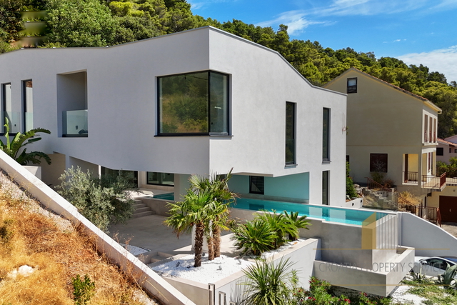 Villa di lusso di design a 80 m dal mare sull'isola di Korčula!