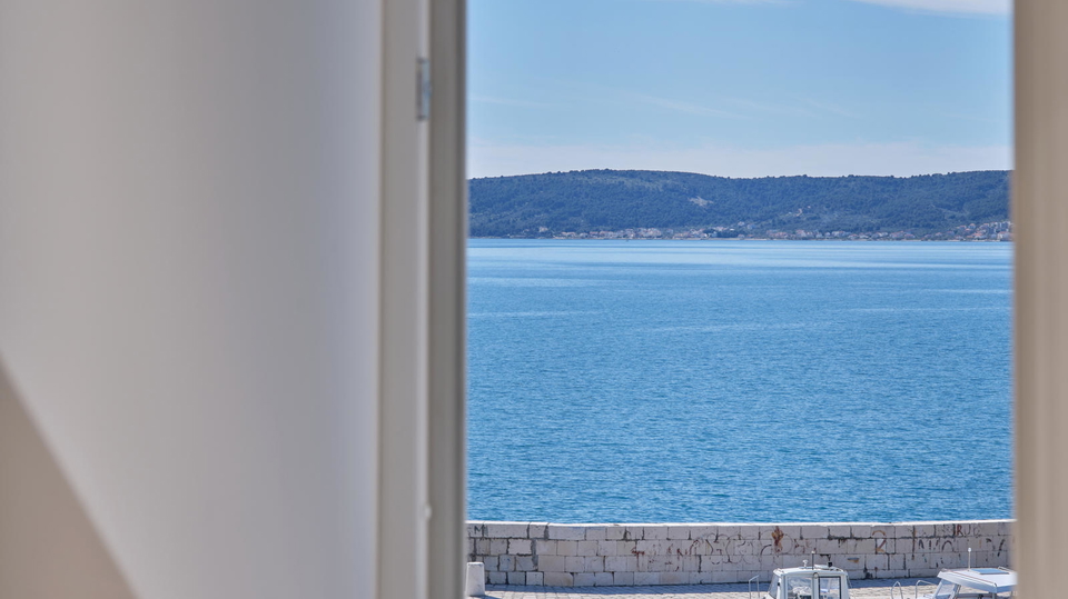 Einzigartiges luxuri&ouml;ses Haus in erster Meereslinie im Herzen von Ka&scaron;tel Novi&excl;
