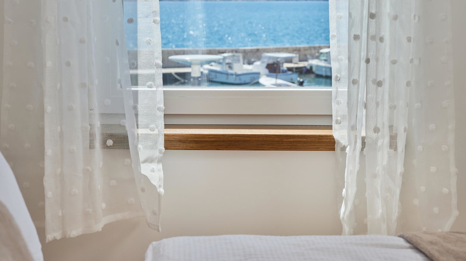 Einzigartiges luxuri&ouml;ses Haus in erster Meereslinie im Herzen von Ka&scaron;tel Novi&excl;
