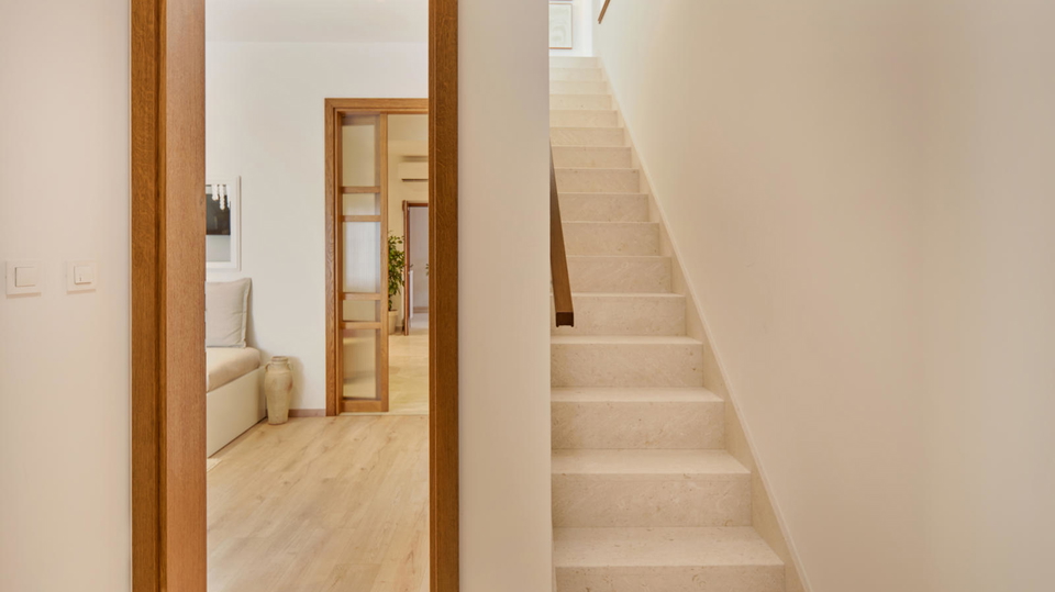 Einzigartiges luxuri&ouml;ses Haus in erster Meereslinie im Herzen von Ka&scaron;tel Novi&excl;