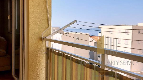 Geräumige Maisonettewohnung mit 79 m² in einer ruhigen Gegend von Makarska!