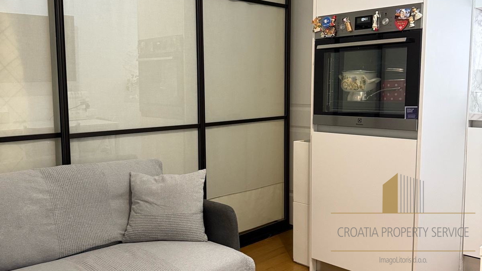 Wunderschöne Zweizimmerwohnung + Studio-Apartment im Herzen von Split!