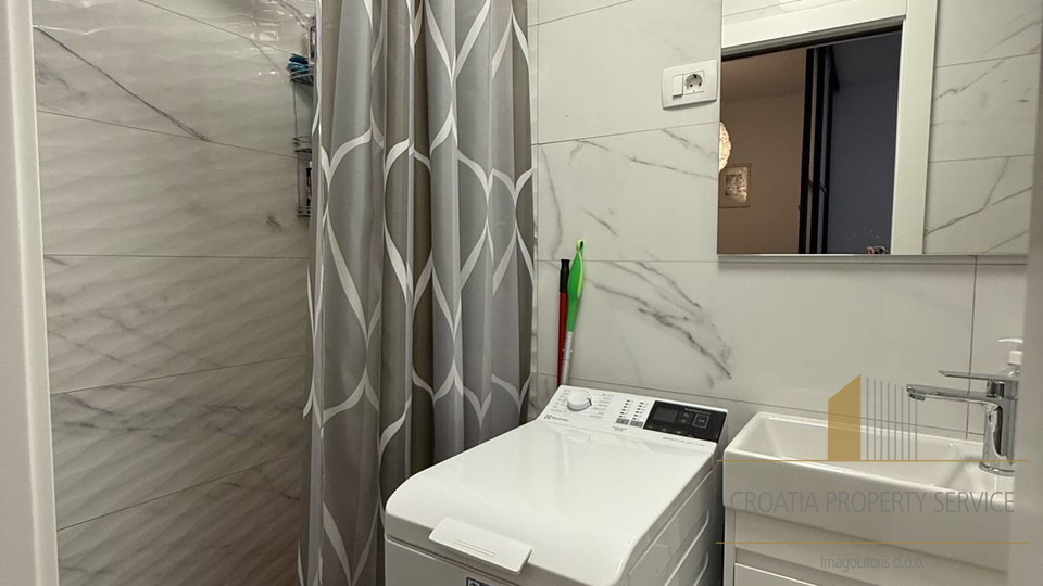 Wunderschöne Zweizimmerwohnung + Studio-Apartment im Herzen von Split!