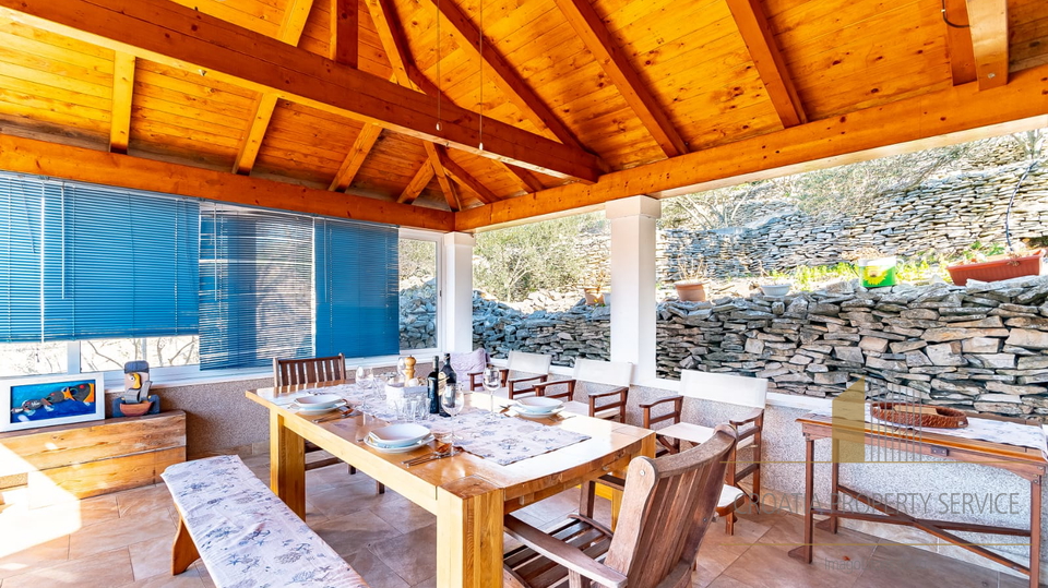 First row to the sea – beautiful renovated house with terrace and pier, Korčula!
