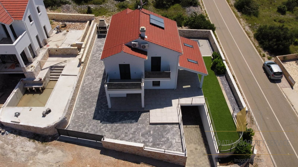 Luksuzna mediteranska vila s pogledom na more – Primošten!