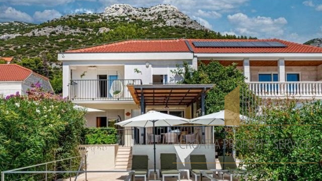Villa esclusiva con piscina in prima fila sul mare - Viganj, Pelješac!