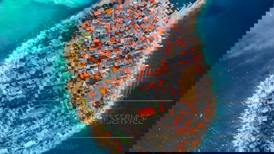 Luksuzna mediteranska vila s pogledom na more – Primošten!