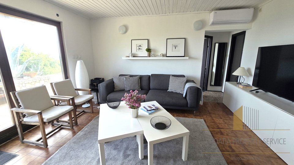 Beautiful house with a swimming pool and open sea view - Vis, Brgujac!