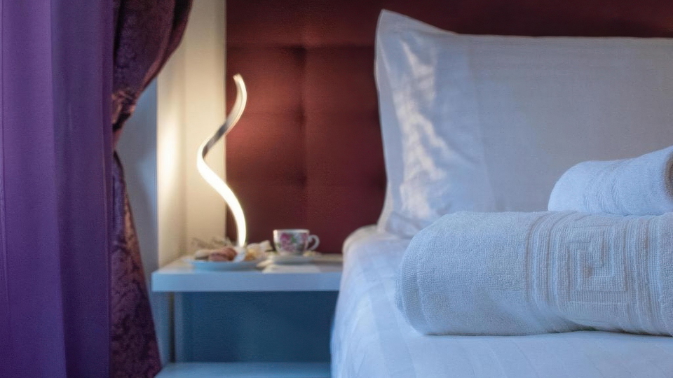 Luksuzni buti&ccaron;ni hotel v centru Splita&excl;