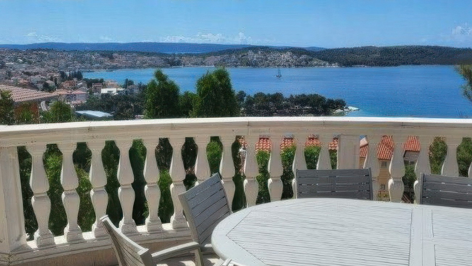 Beautiful villa with pool and open sea view - &Ccaron;iovo&comma; Trogir&excl;