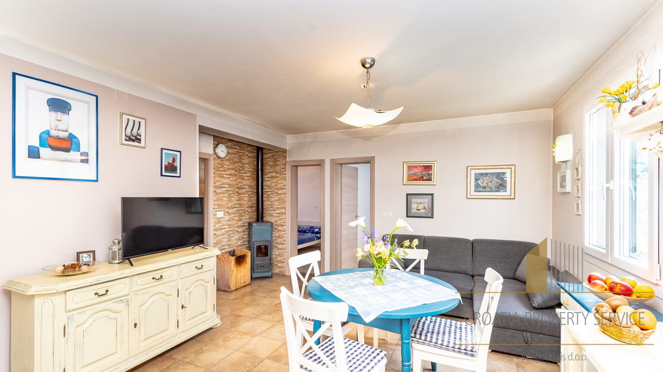 First row to the sea – beautiful renovated house with terrace and pier, Korčula!