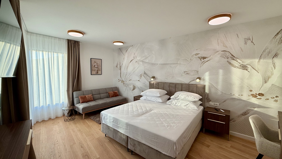 Luxusvilla mit wundersch&ouml;nem Meerblick in der N&auml;he von Rogoznica&excl;