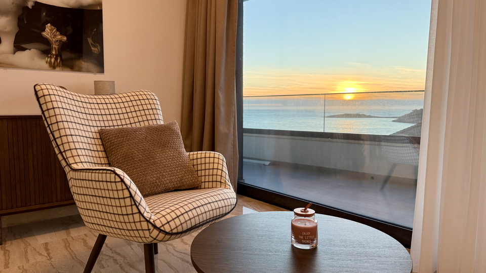 Luxusvilla mit wundersch&ouml;nem Meerblick in der N&auml;he von Rogoznica&excl;