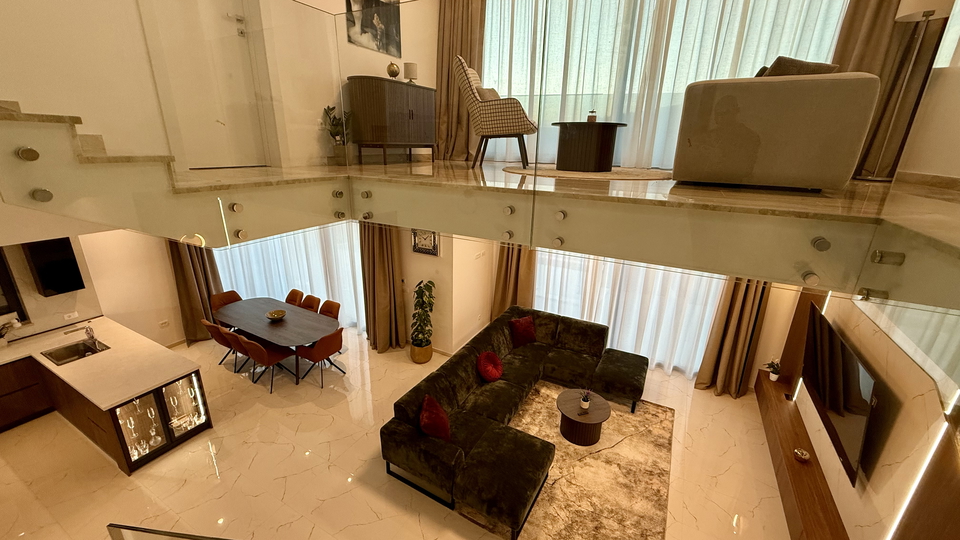 Luxusvilla mit wundersch&ouml;nem Meerblick in der N&auml;he von Rogoznica&excl;