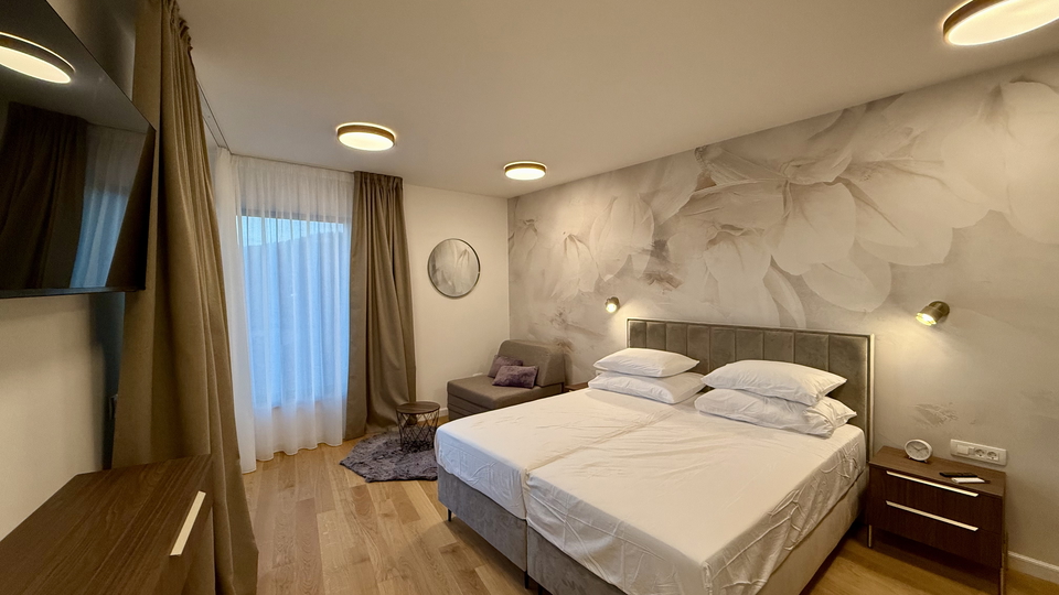 Luxusvilla mit wundersch&ouml;nem Meerblick in der N&auml;he von Rogoznica&excl;