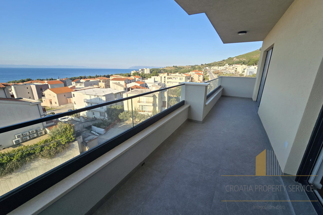 New construction! Three-room apartment with a sea view in Tučepi!
