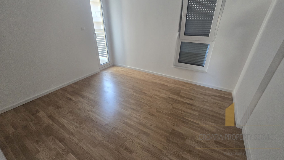 New construction! Three-room apartment with a sea view in Tučepi!