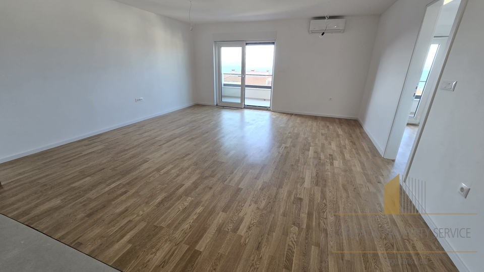 New construction! Three-room apartment with a sea view in Tučepi!