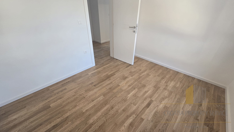 New construction! Three-room apartment with a sea view in Tučepi!