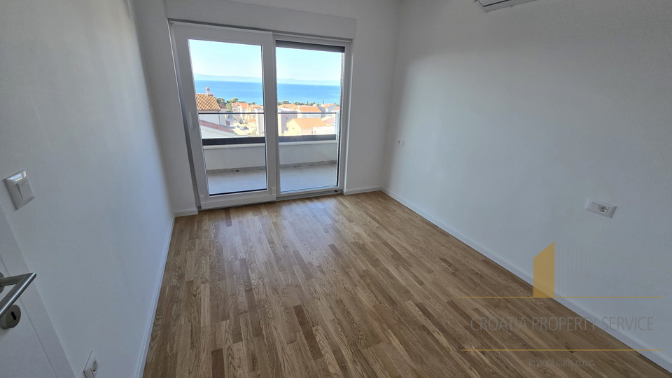 New construction! Three-room apartment with a sea view in Tučepi!