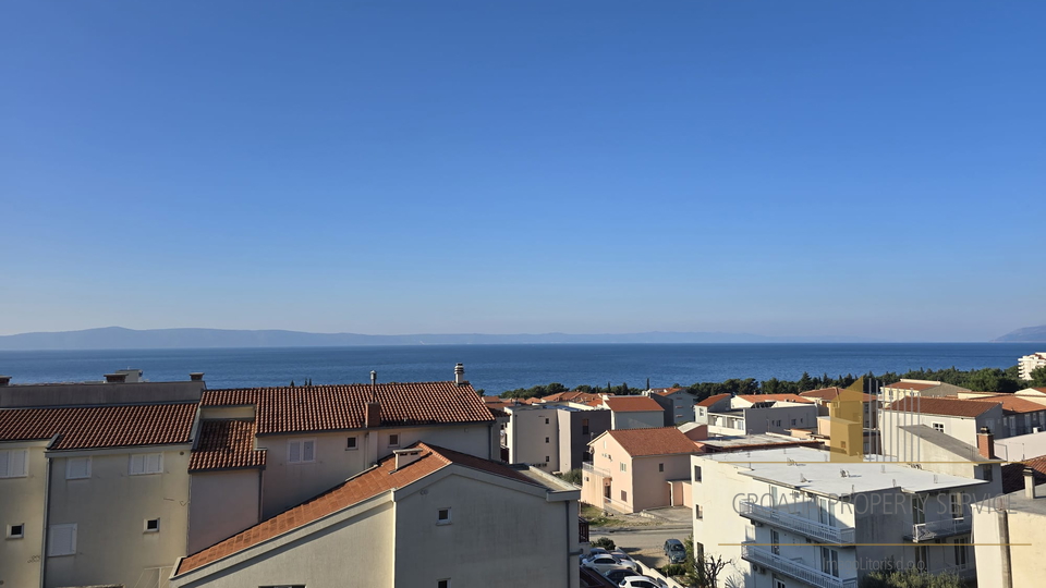 New construction! Three-room apartment with a sea view in Tučepi!