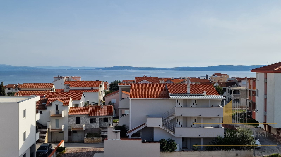 Luxury penthouse with terrace and sea view on the island of Čiovo!