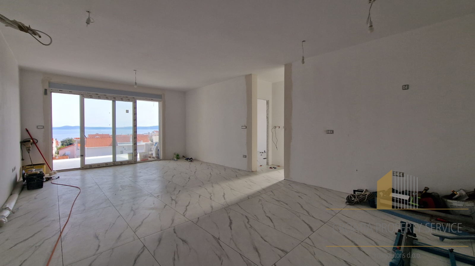 Luxury penthouse with terrace and sea view on the island of Čiovo!