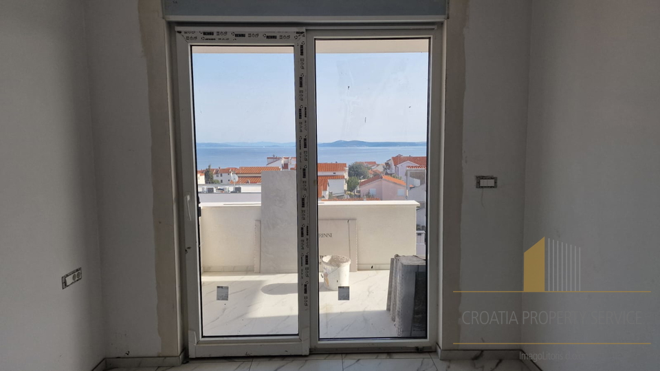 Luxury penthouse with terrace and sea view on the island of Čiovo!