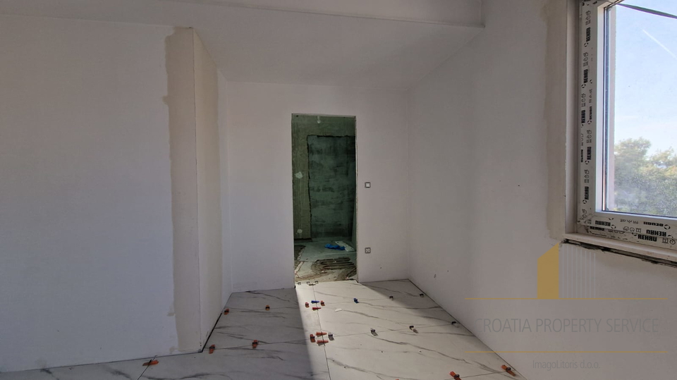 Luxury penthouse with terrace and sea view on the island of Čiovo!
