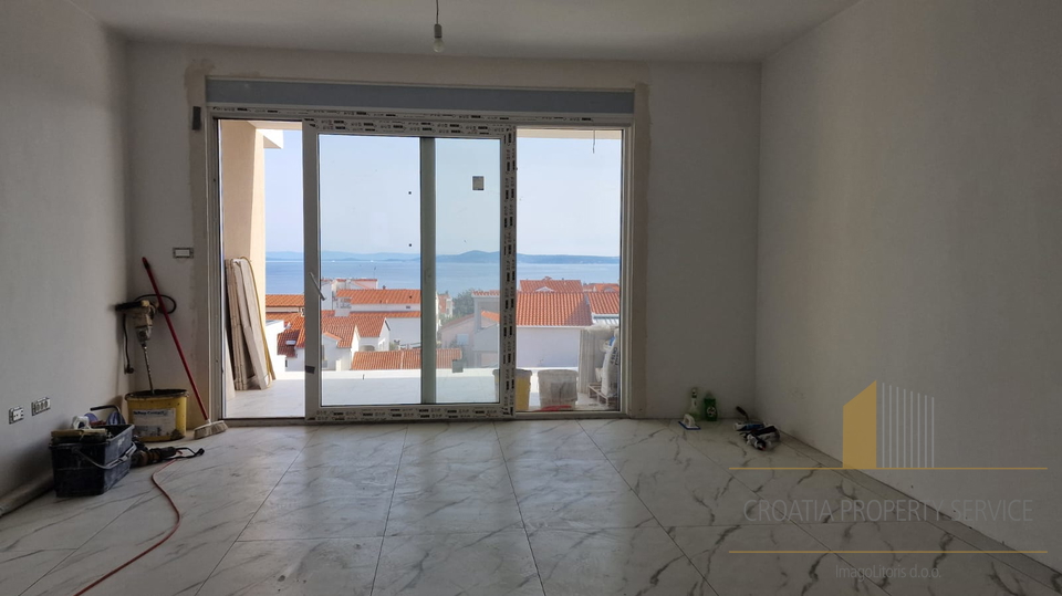 Luxury penthouse with terrace and sea view on the island of Čiovo!