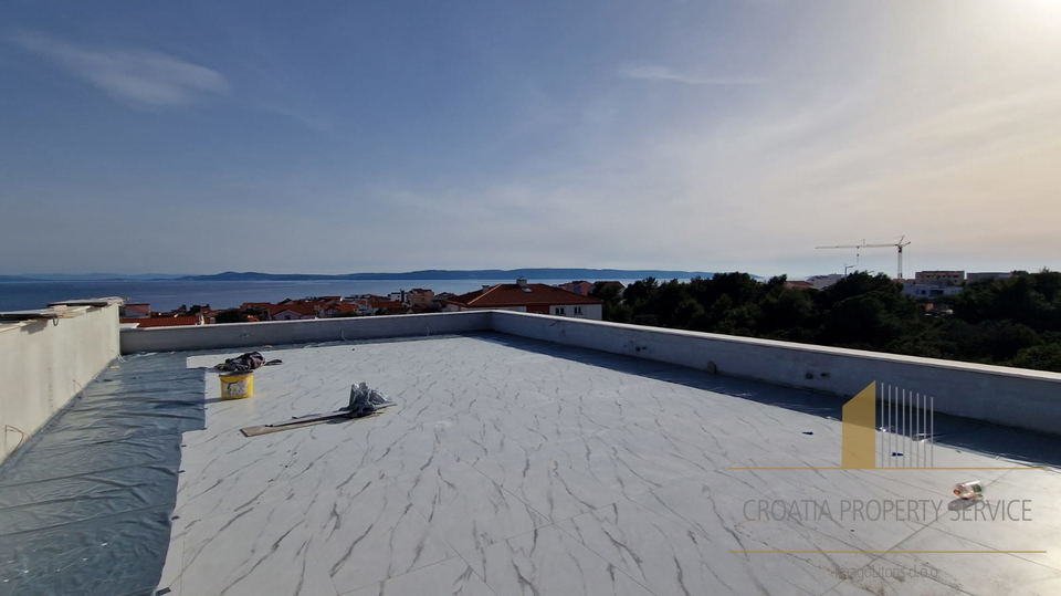 Luxury penthouse with terrace and sea view on the island of Čiovo!