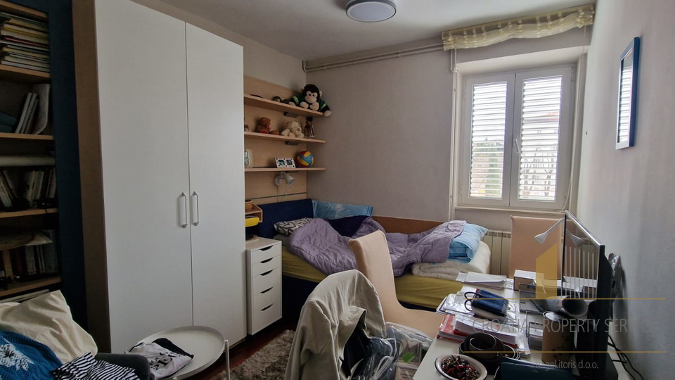 Luksuzno dvoetažno stanovanje s pogledom na morje – Split!