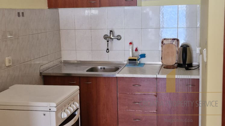 Apartmentsgebäude mit großem Potenzial – Grebaštica, Šibenik!
