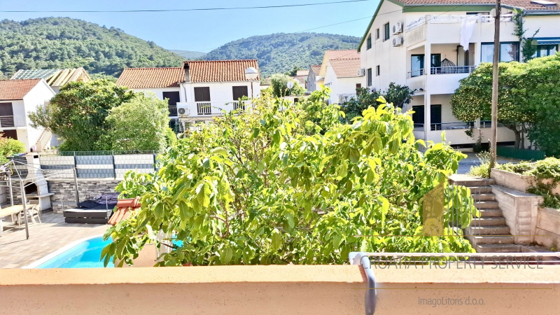 Two-bedroom apartment 255 m from the sea in Stari Grad on the island of Hvar!