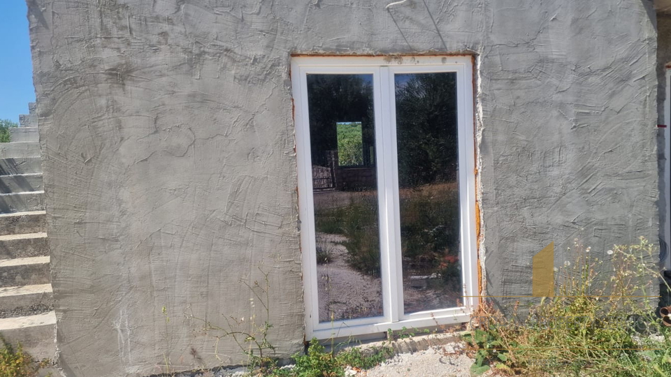 Gelegenheit! Rohbauhaus in Drvenik Mali – 150 m vom Meer entfernt!