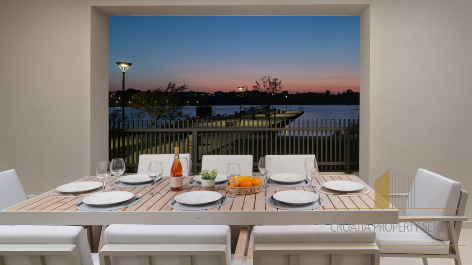 Beautiful new villa in an attractive location, first row to the sea in the center of Nin!