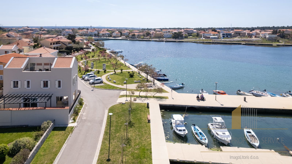 Beautiful new villa in an attractive location, first row to the sea in the center of Nin!