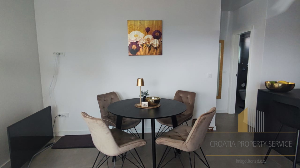 Modern apartment with a garden in the elite Borik neighborhood, 600 m from the sea – Zadar!