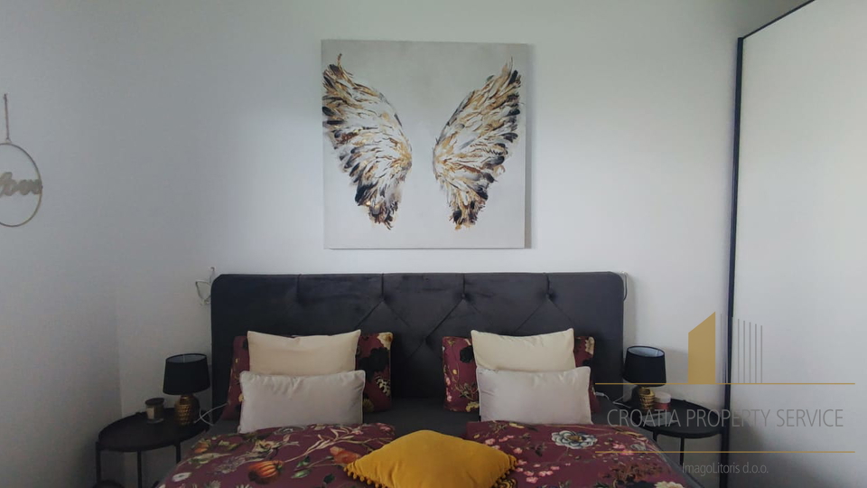 Modern apartment with a garden in the elite Borik neighborhood, 600 m from the sea – Zadar!