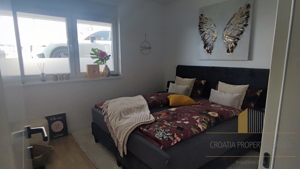 Modern apartment with a garden in the elite Borik neighborhood, 600 m from the sea – Zadar!