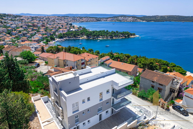 Appartamento di lusso con giardino in una nuova costruzione a 150 m dal mare - isola di Čiovo!