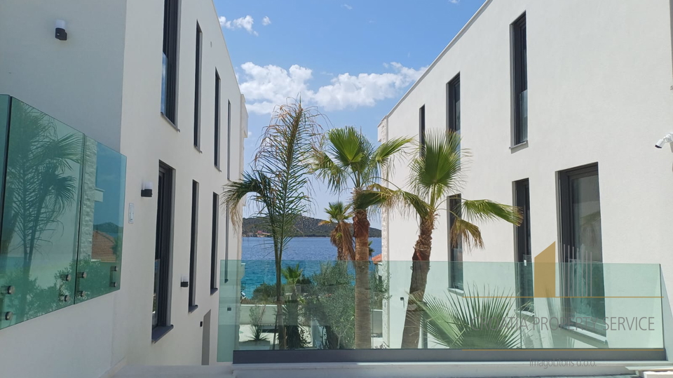 Luksuzni stan 50 m od plaže – Kalebova Luka!