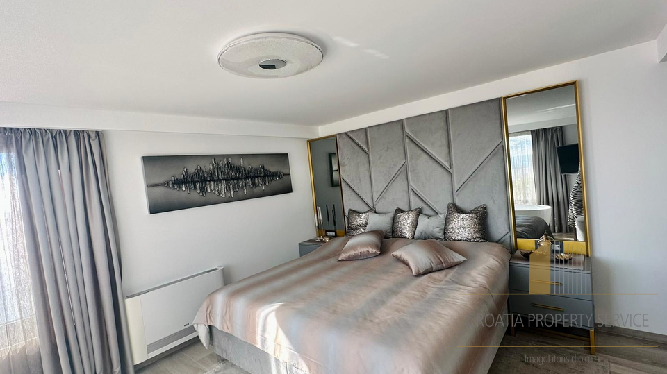 Luxuriöse Kaskadenvilla mit Panoramablick auf das Meer – Insel Čiovo!