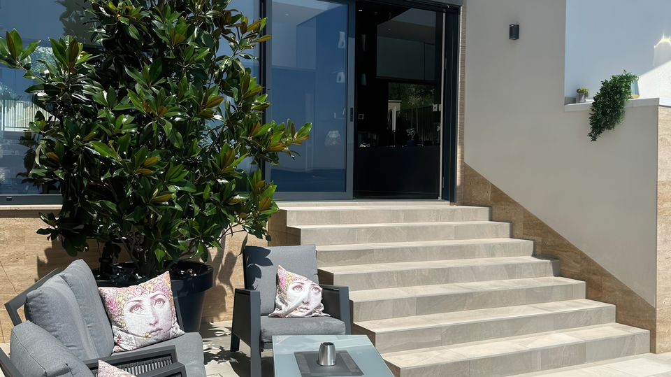 Villa a cascata di lusso con vista panoramica sul mare &ndash; Isola di &Ccaron;iovo&excl;